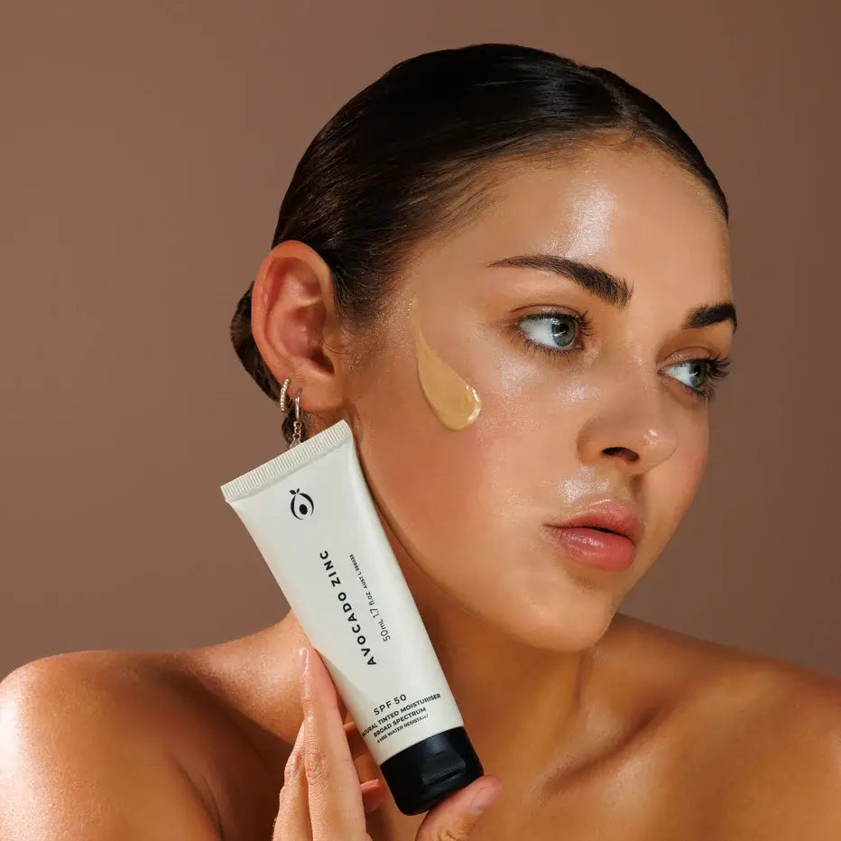 Avocado Zinc SPF 50 Natural Tinted Moisturiser: Light-Medium